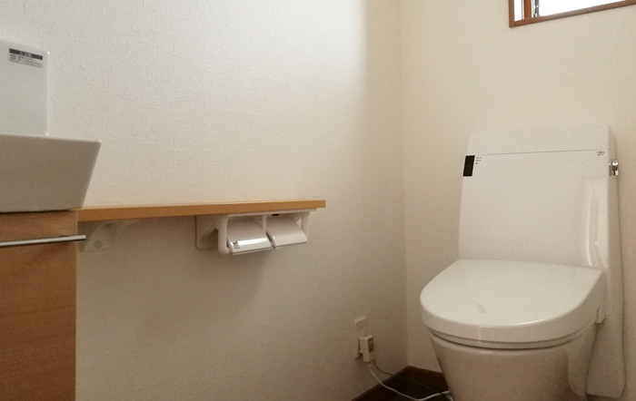 トイレは洗面つき収納量があります